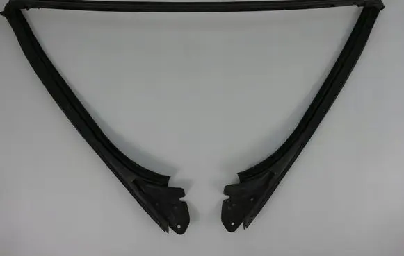 Mercedes-Benz E A207 Windshield trim A2077200047