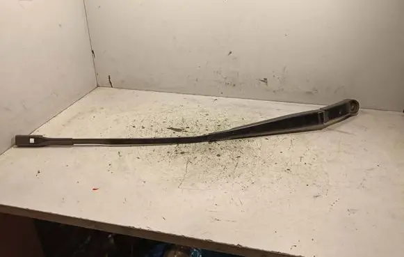 Audi Q7 4M Front wiper blade arm 4M1955408