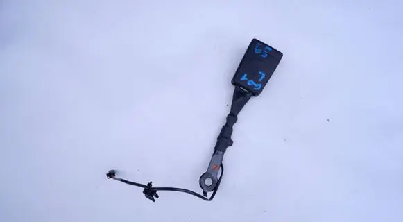 BMW X3 G01 Front seatbelt buckle 7414301