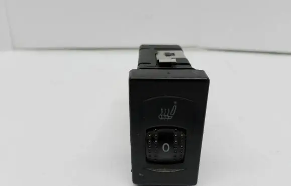 Volkswagen PASSAT B5 Seat heating switch 3B0963563C