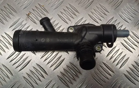 Thermostat/thermostat housing