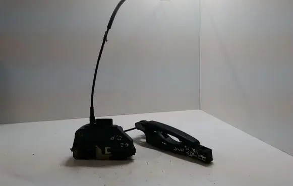 Citroen C2 Front door lock