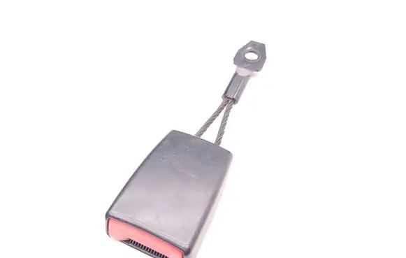 Front seatbelt buckle