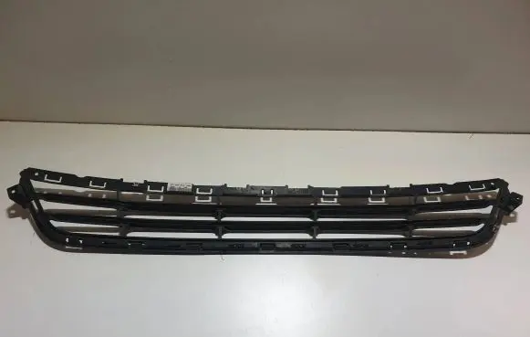 Ford Fusion II Front bumper lower grill DS7317B968AB