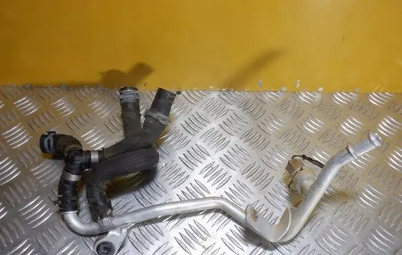 Audi Q7 4M Engine coolant pipe/hose 4M0265189