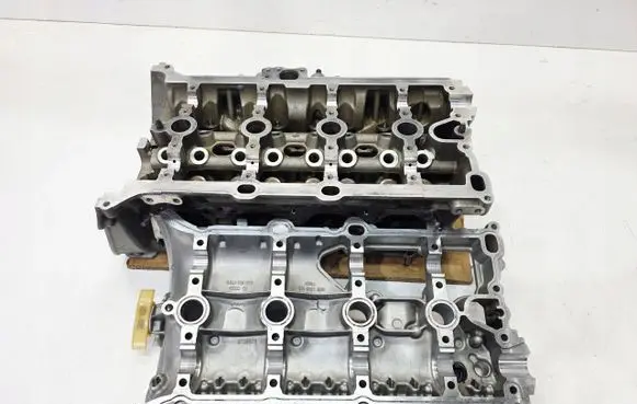 Audi A4 S4 B6 8E 8H Engine head 