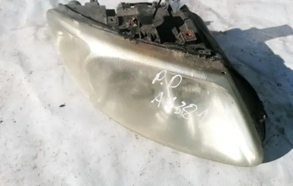 Chrysler Voyager Headlight/headlamp 5870200000 04857702ABC