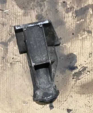 BMW X5 E70 Engine mounting bracket 7552540 59280110