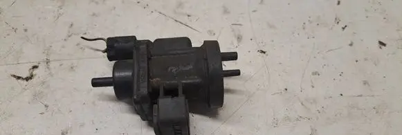 Mercedes-Benz E W211 Turbo solenoid valve 0005450427