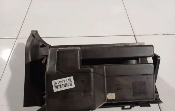 Opel Corsa D Glove box 13205097