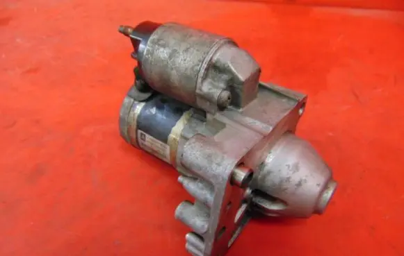 Citroen C3 Picasso Starter motor V755001780