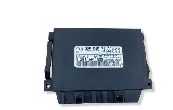 Mercedes-Benz E W211 Parking PDC control unit/module A0255457132
