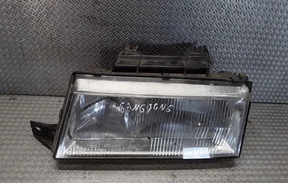 SsangYong Musso Headlight/headlamp 8310105300
