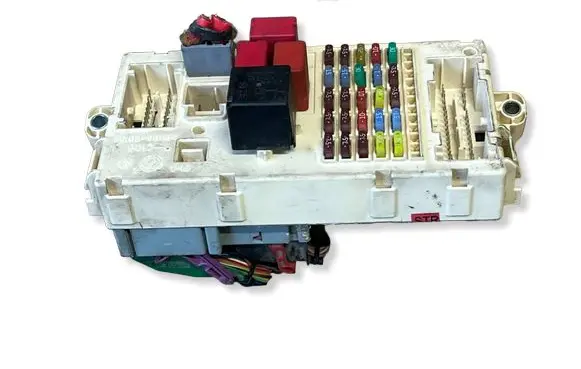 Peugeot Boxer Fuse module 1360733080