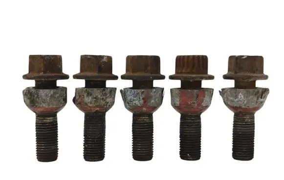 Porsche Cayenne (92A) Nuts/bolts 