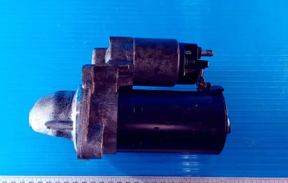 BMW 5 E60 E61 Starter motor 751539003 0001108401