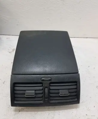 Toyota Avensis Verso Glove box