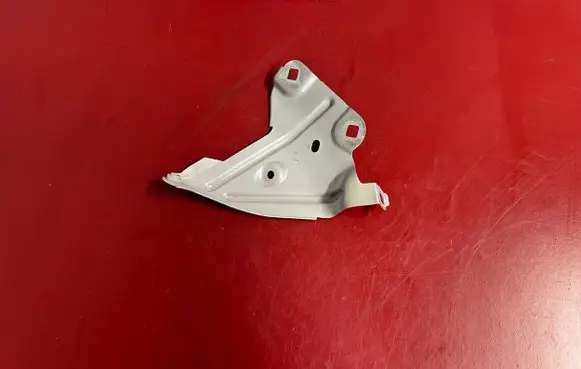 BMW X1 F48 F49 Fender mounting bracket 7351515
