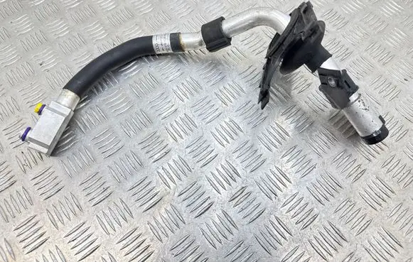 Audi Q5 SQ5 8R Air conditioning (A/C) pipe/hose 8R1260712D
