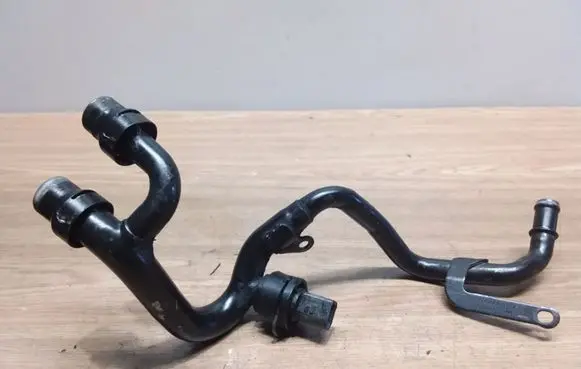 Audi A6 S6 C6 4F Engine coolant pipe/hose 059121065AH