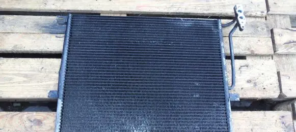 A/C cooling radiator (condenser)