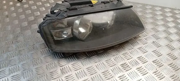 Audi A3 S3 8P Headlight/headlamp 8P0941004A 0301206202