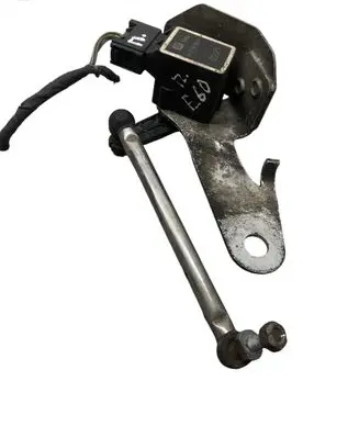 Headlight/headlamp level sensor