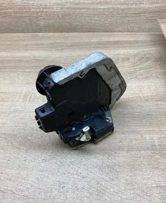 Toyota Corolla E120 E130 Rear door lock 4L1405