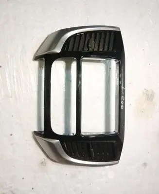 Mitsubishi L200 Radio/GPS head unit trim 