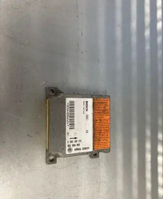 Volkswagen PASSAT B5 Airbag control unit/module 3B0959655