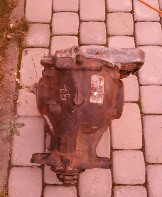 BMW X5 E70 Rear differential 7590913