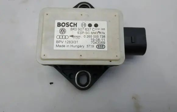Audi A4 S4 B8 8K ESP acceleration yaw rate sensor 8K0907637C