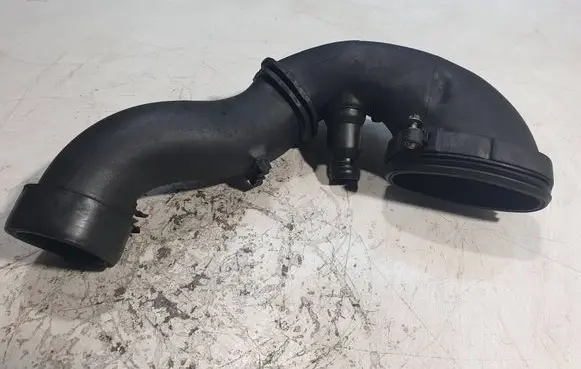 BMW X5 E70 Turbo air intake inlet pipe/hose 7794172 13717794172 58300015