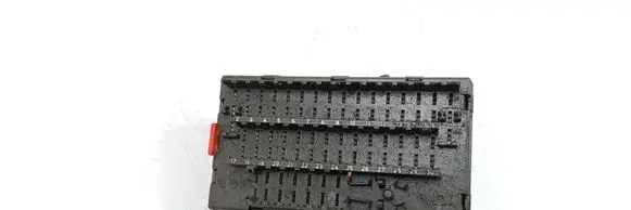 Citroen Xantia Fuse box set 9566610180