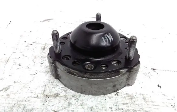 Coil spring mount