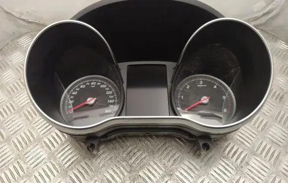 Mercedes-Benz GLC C253 Speedometer (instrument cluster) A2059007133
