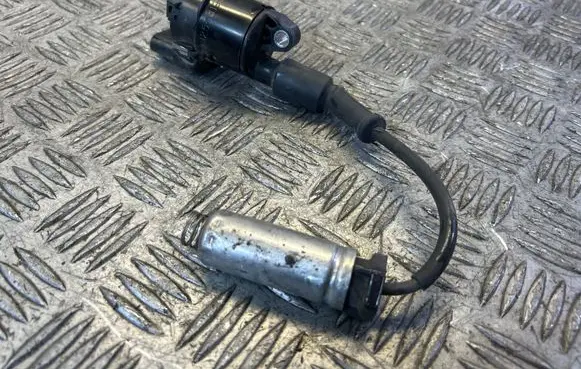 High voltage ignition coil
