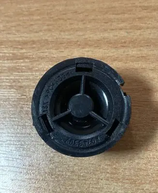 Front door high frequency speaker