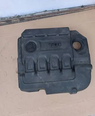 Skoda Octavia Mk3 (5E) Engine cover (trim) 04L103925N