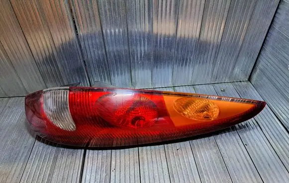 Nissan Almera Tino Rear/tail lights 26550BB4 89303869