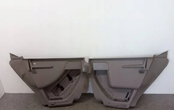 Volkswagen Golf Plus Front door card panel trim