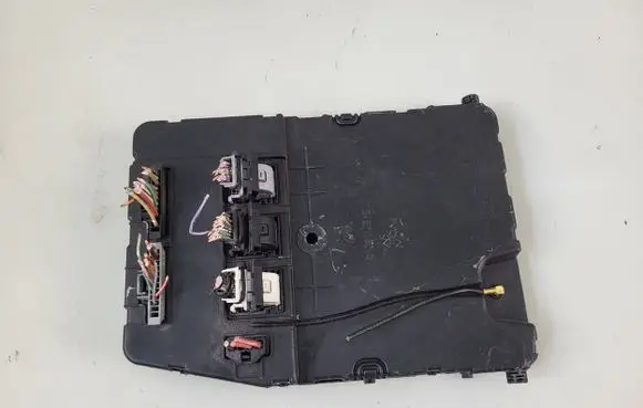 Renault Scenic II - Grand scenic II Fuse module 8200306032A