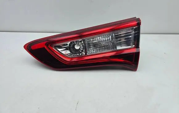 Toyota Yaris Tailgate rear/tail lights 25113 0D206 E141