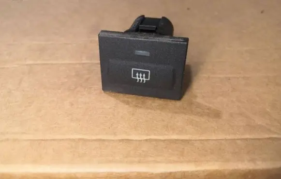 Ford Focus C-MAX Windscreen/window heater switch 3M5T18C621AB