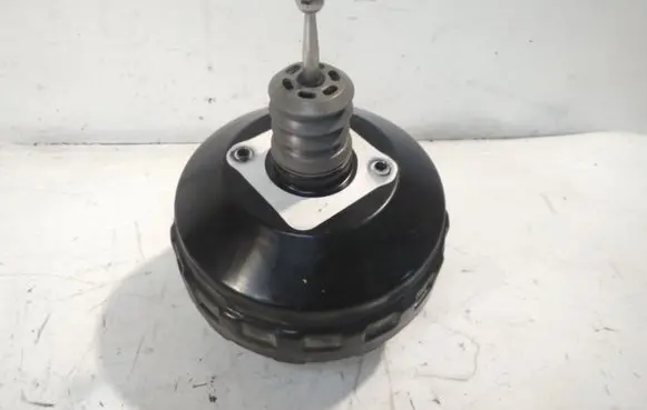 Volkswagen PASSAT CC Brake booster 3C2614105