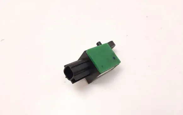 Volkswagen PASSAT B7 Airbag deployment crash/impact sensor 5N0959351B