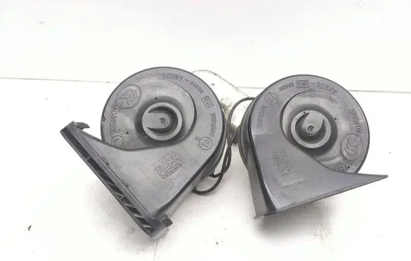 Volvo XC90 Horn signal 31111192
