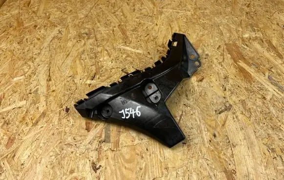 Front bumper mounting bracket
