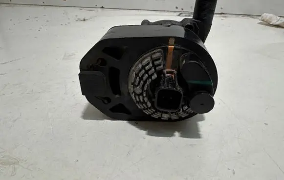 Tesla Model S Electric auxiliary coolant/water pump