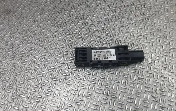 Chrysler 300 - 300C Airbag deployment crash/impact sensor 04671779AC